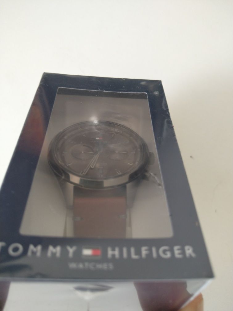Zegarek Tommy Hilfiger męski nowy zapakowany