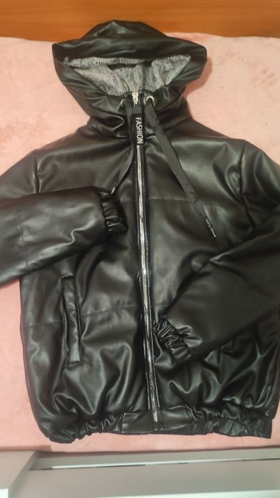 Куртка з екошкіри