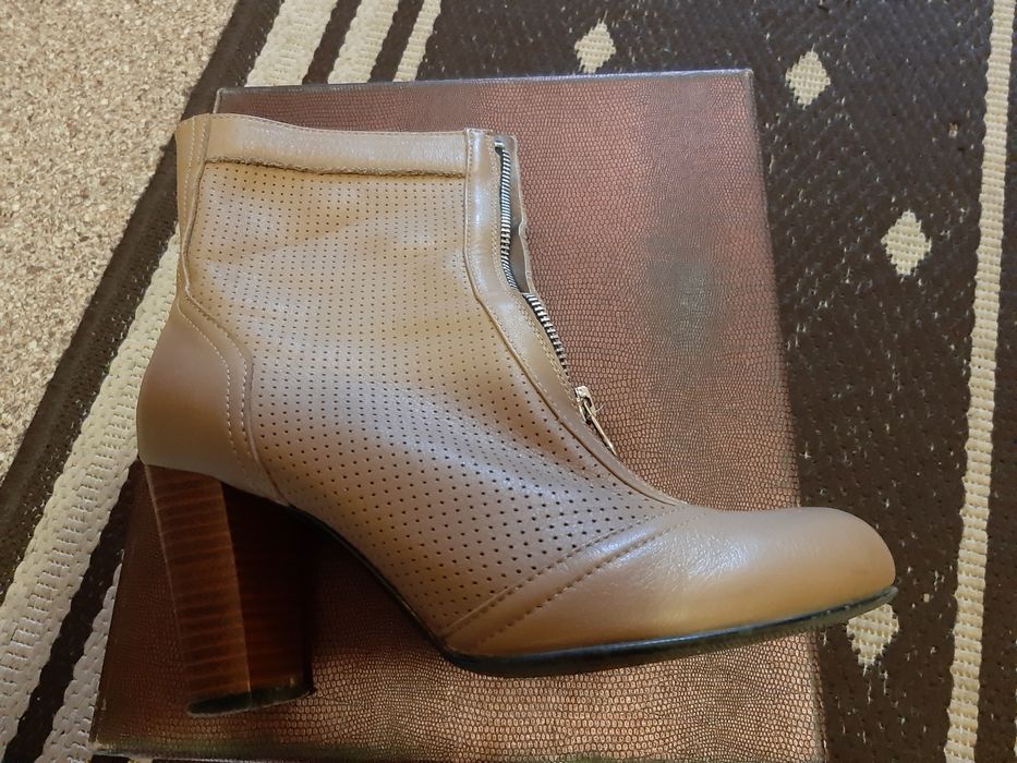 Черевики ботильйони шкіряні Еstro