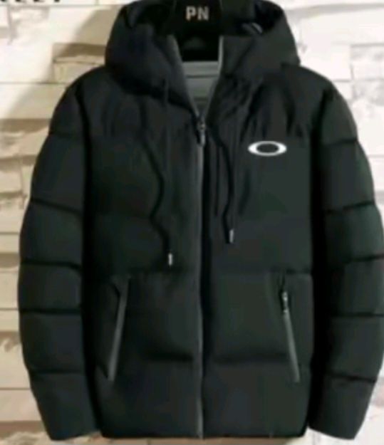 Vendo casaco de inverno unissexo, totalmente novo com etiqueta, dispon