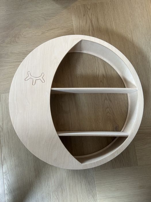 Półka do pokoju dziecięcego ozdobna