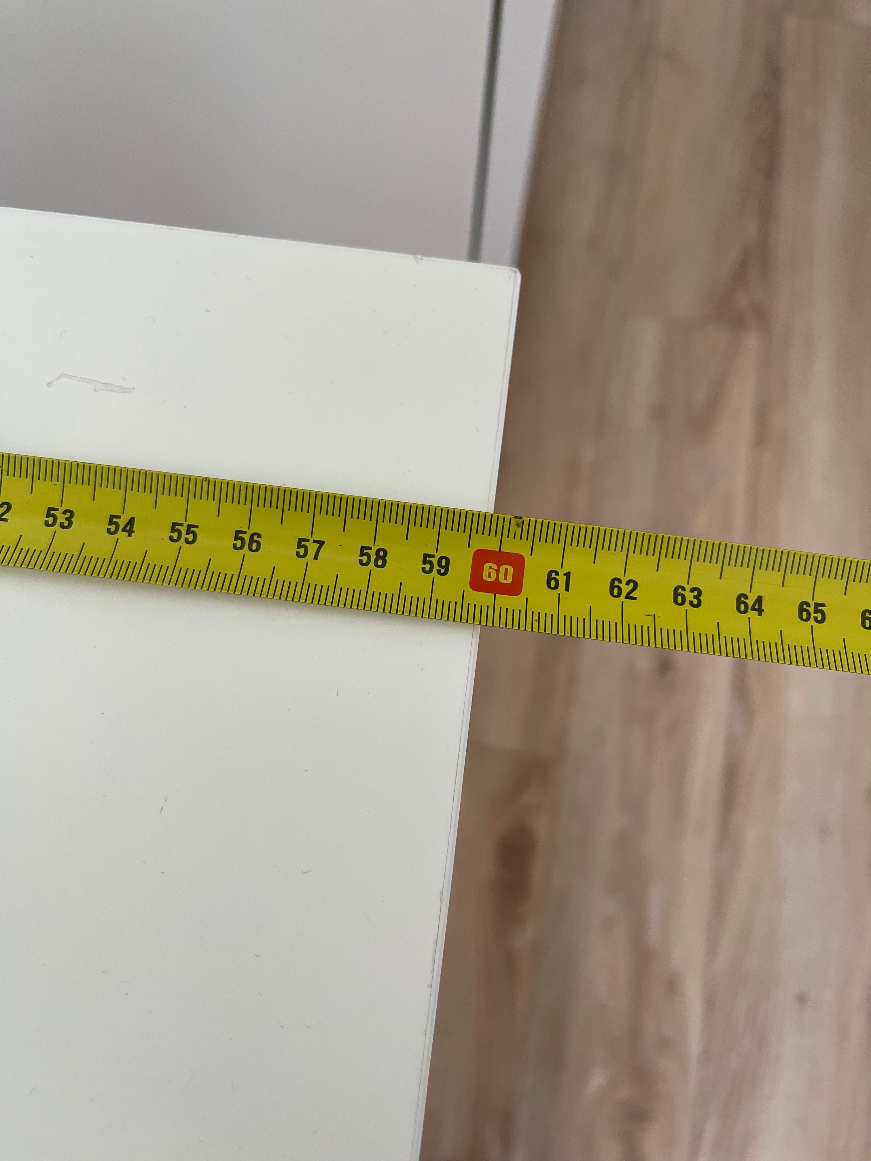 Biurko z Ikea w dobrym stanie