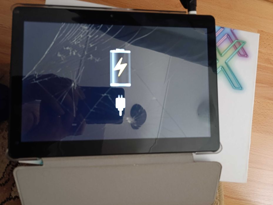 Планшет MiXzo ME1030 3G/ сенсор не реагує від удару