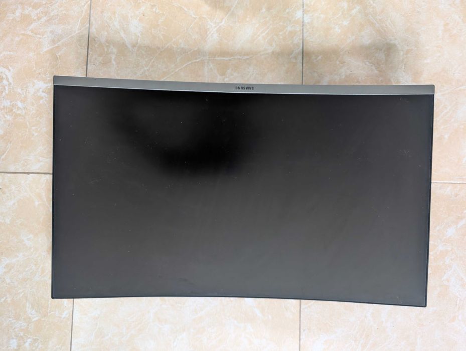 Продам вигнутий монітор Samsung 27" Curved CR50 Full HD Dark Silver