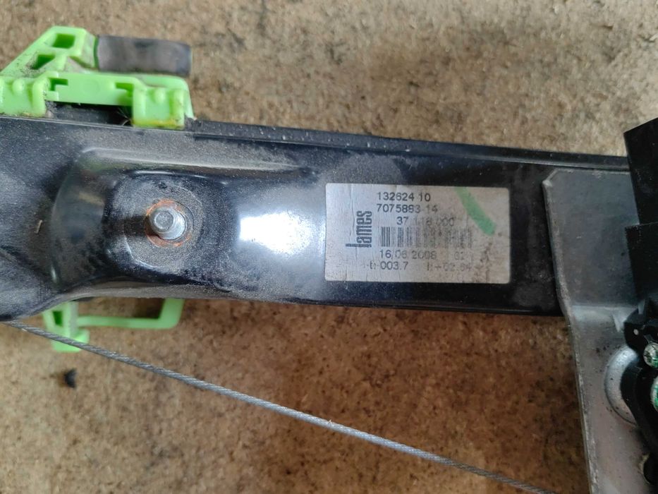 Elevador traseiro esquerdo Bmw E90/91 BMW (Lado condutor)