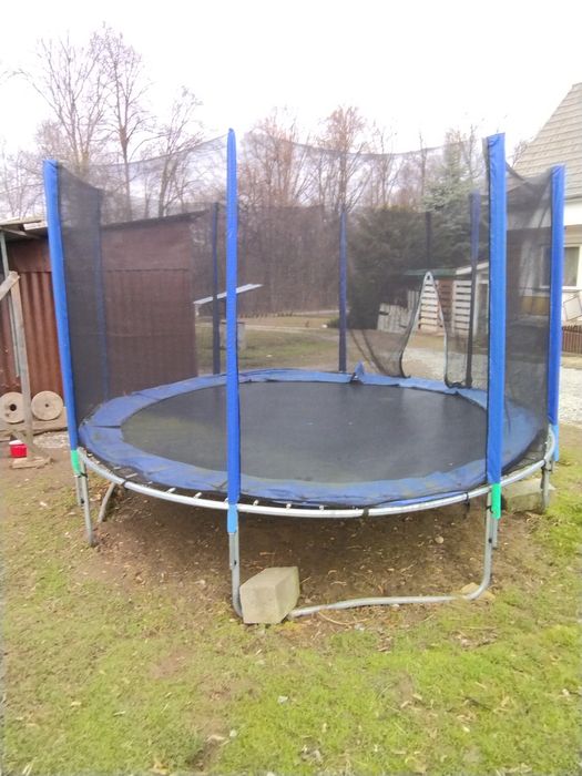 Trampolina ogrodowa z siatką zabezpieczającą 170cm