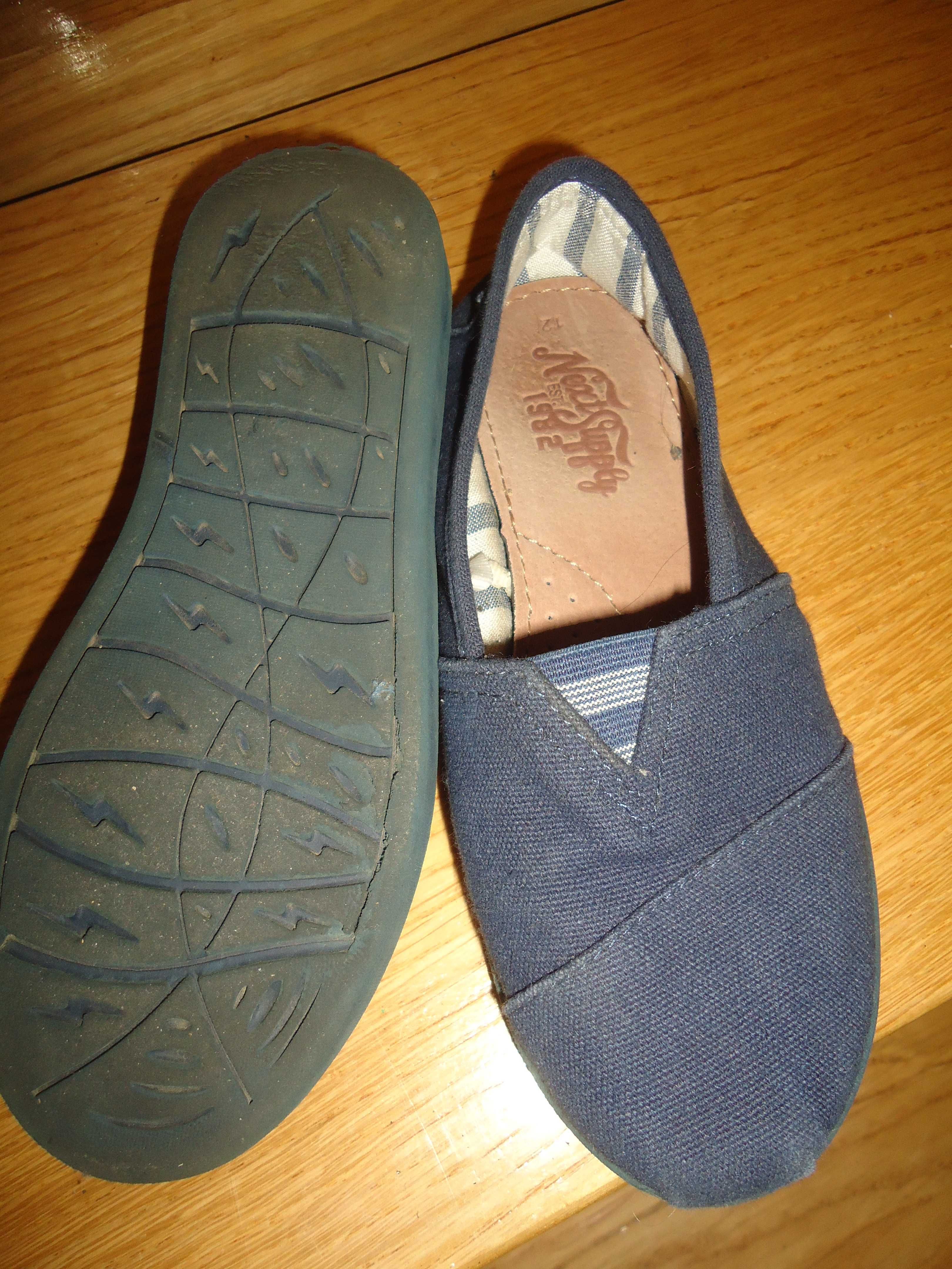 Next Buty Espadryle Granatowe chłopięce wygodne kapcie Rozmiar 31