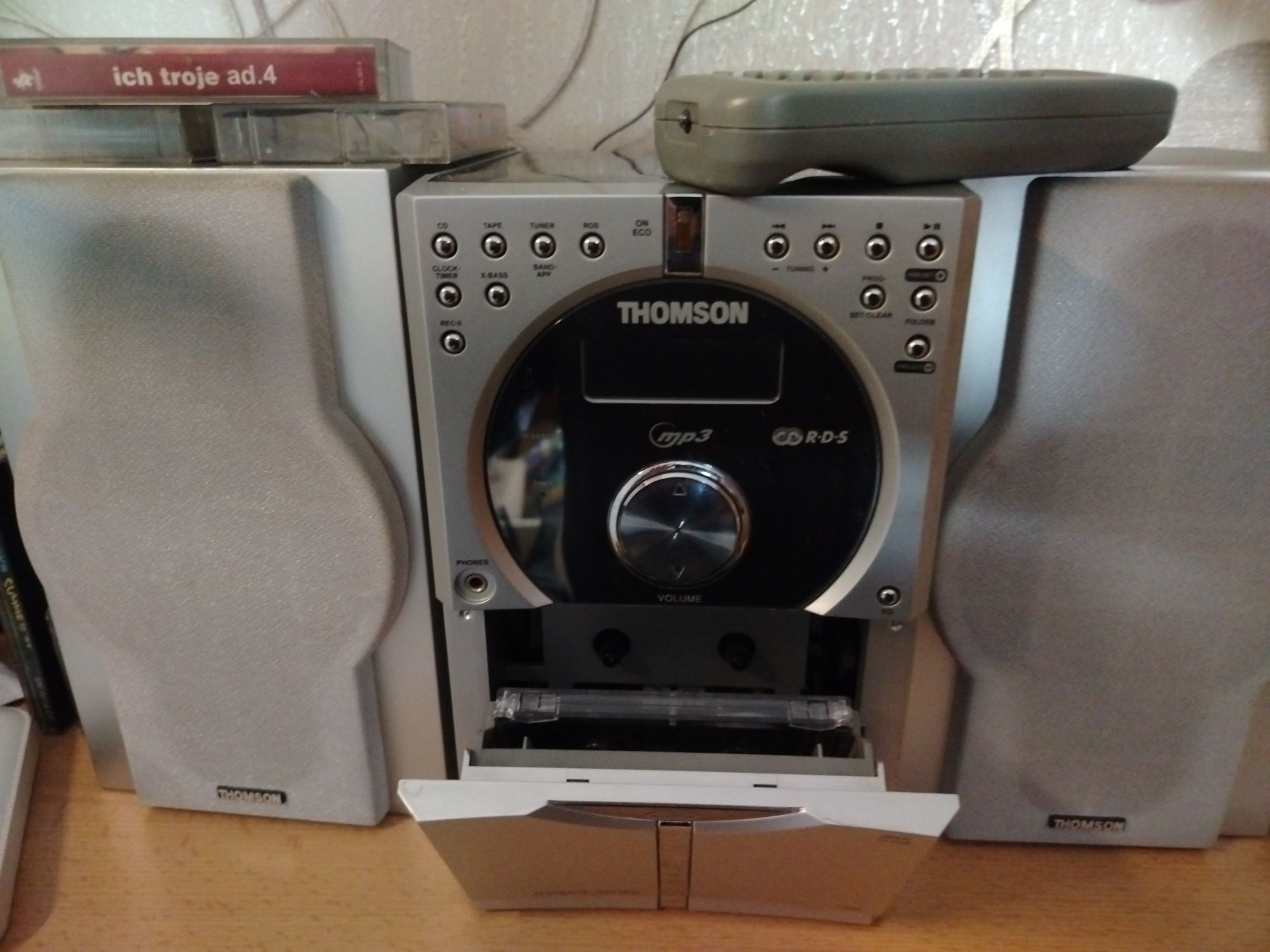 Mini wieża THOMSON z CD/MP3 + pilot + głośniki