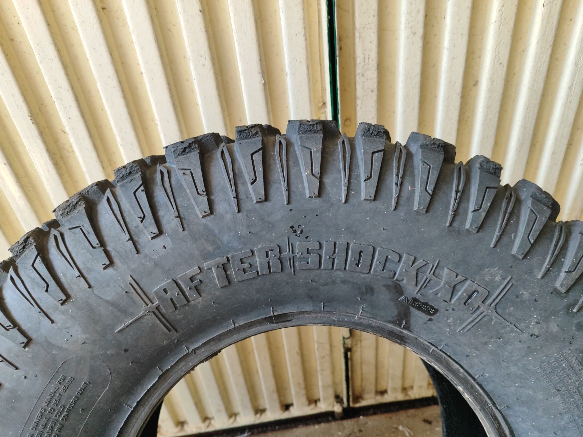 Pneus 30x10 r14 arisun