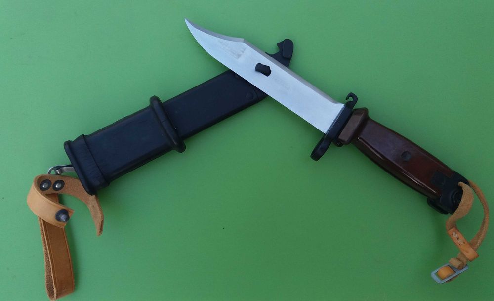 REZERWACJA Bagnet Ak-47 6H4 polski kałasznikow pochwa żabka