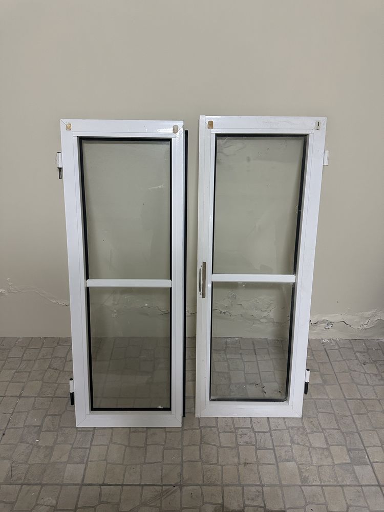4 pares de janelas de vidro em aluminio