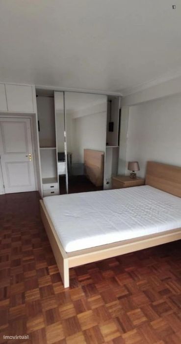 Quarto - localizado em Torres vedras