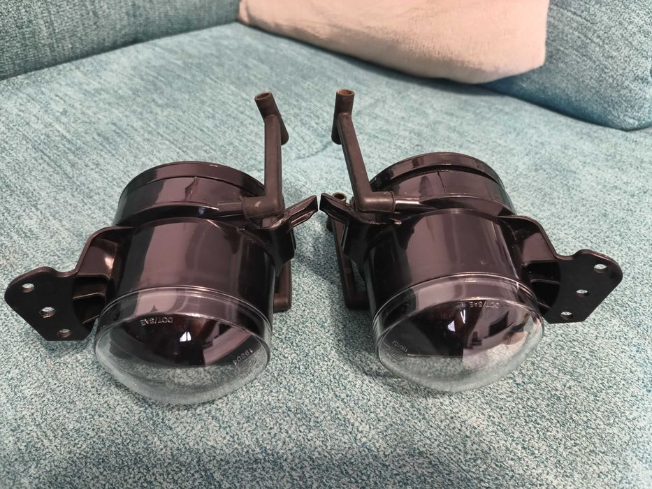 Продам противотуманки BMW E60/E61,E46 рестайл купе.