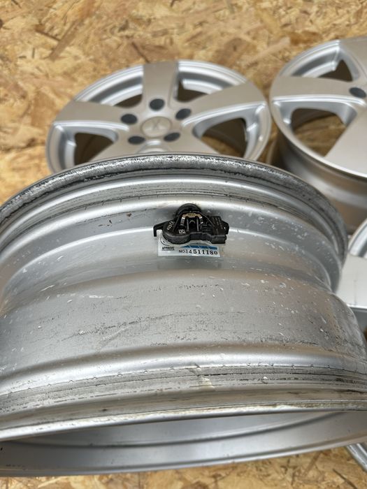 Диски5/114.3 R17 ET38 ЦО(діа)67.1 диски титани