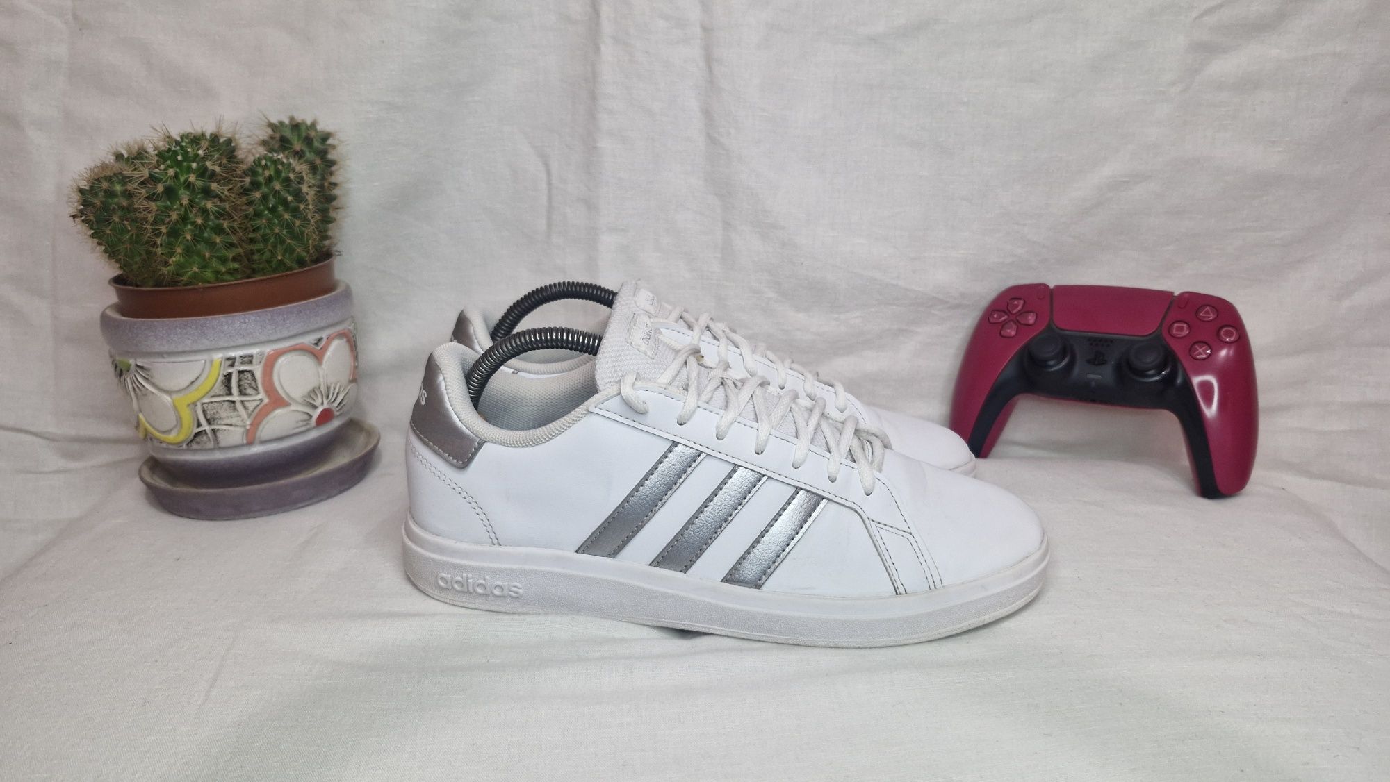 Жіночі кеди Adidas.Розмір 39