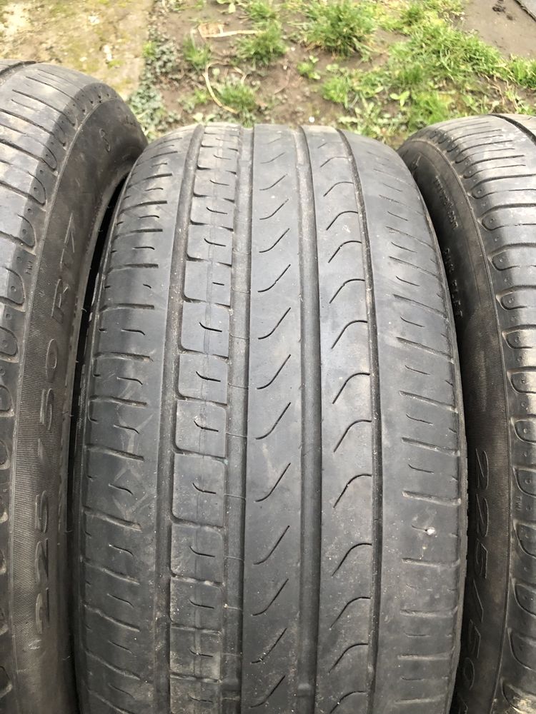 Pirelli 225/50/r17 RunFlat