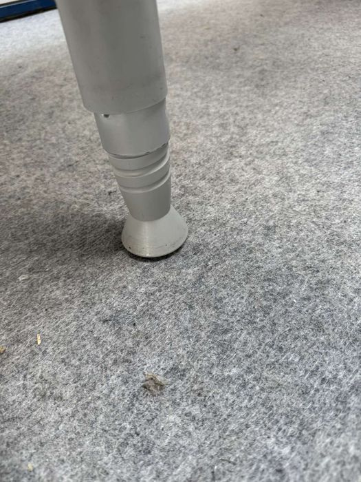 Професійні комп'ютерні столи Kinnarps (Швеція)