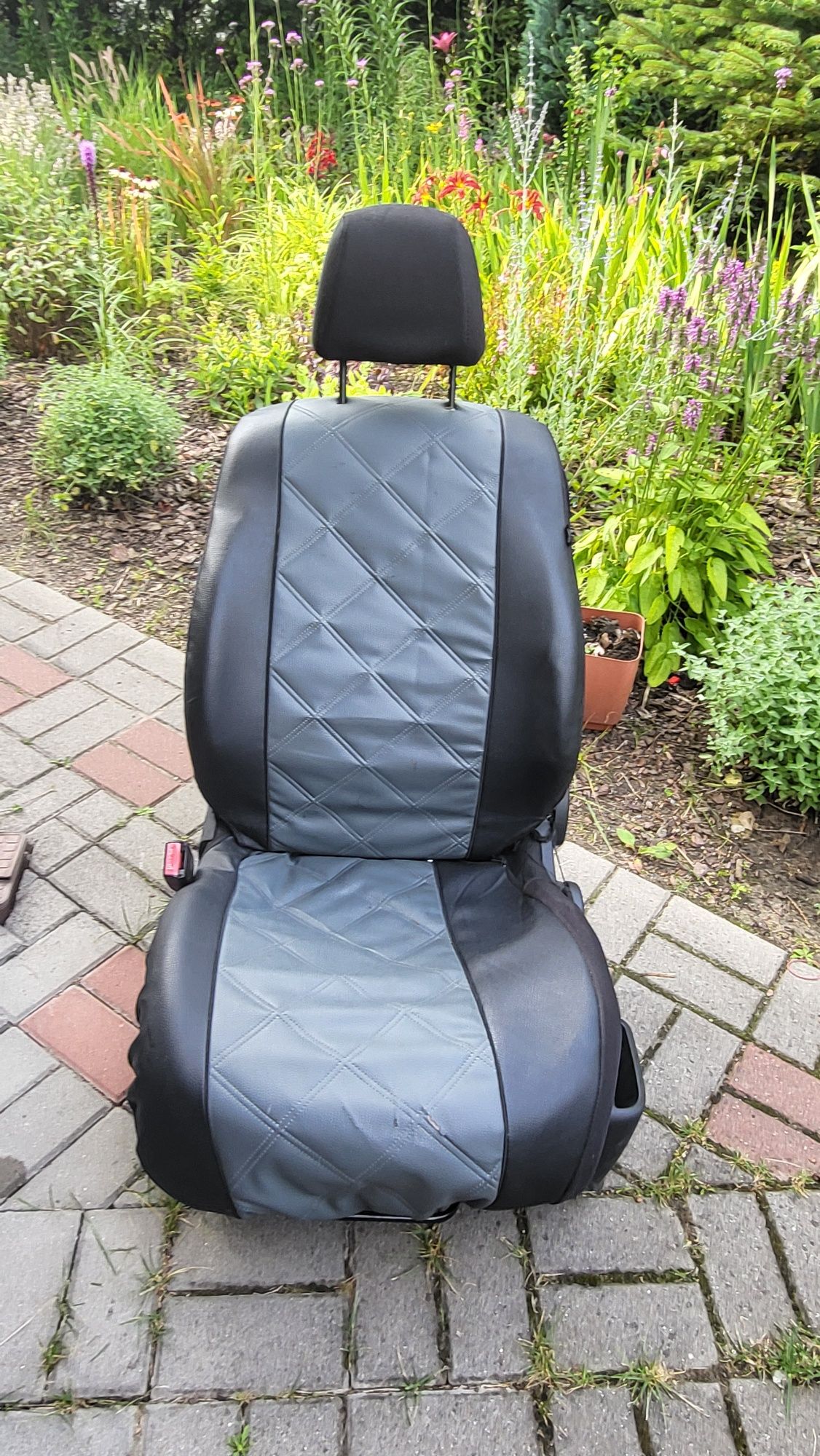 Fotele + kanapa do Citroen C4 04-10 (kanapa prana, pokrowce gratis)