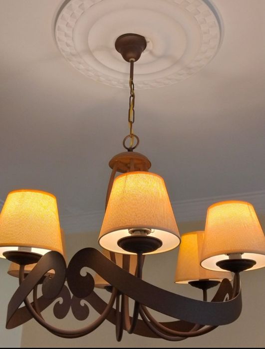 2 candeeiros  como novos