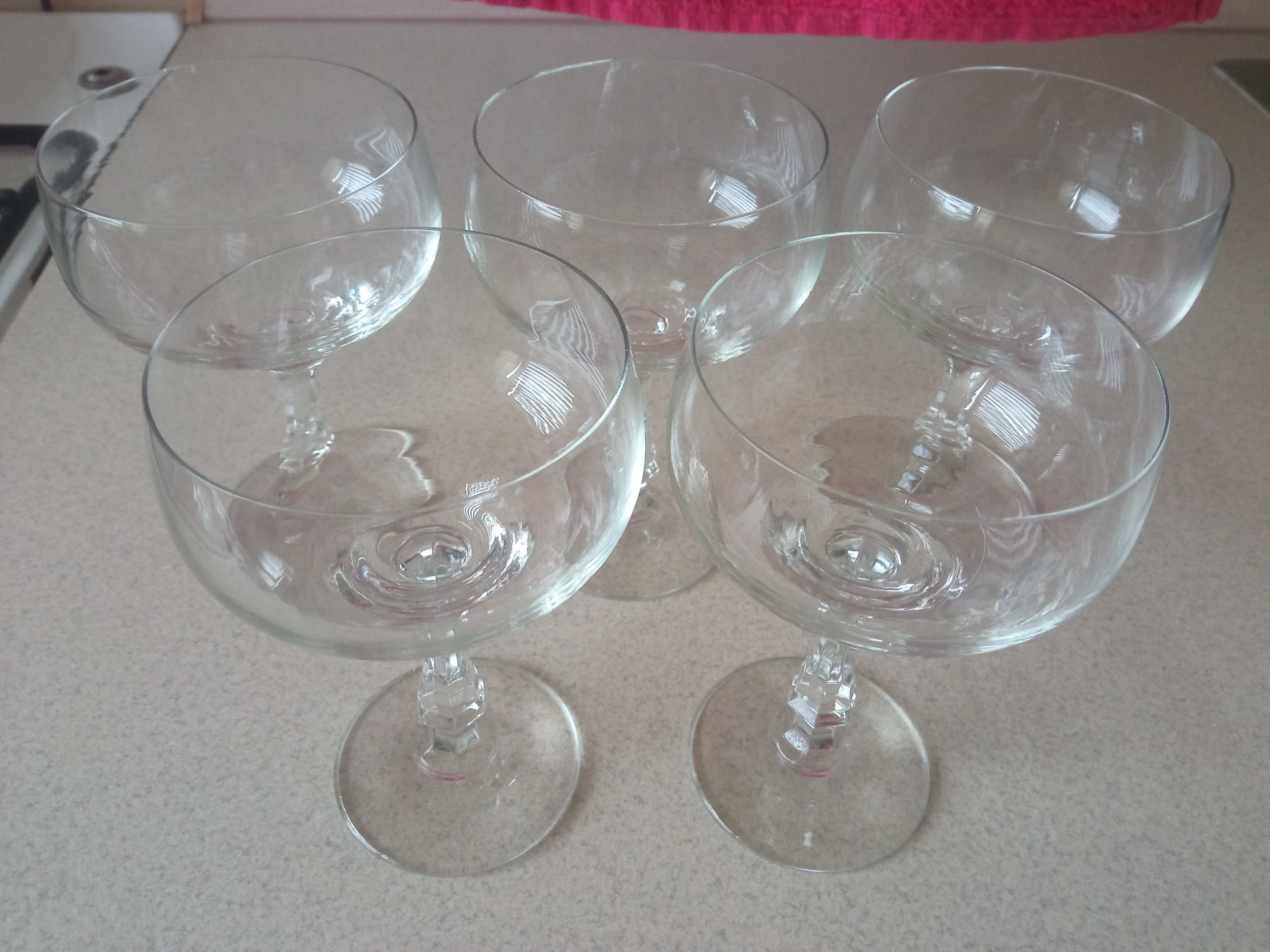 Kieliszki do Martini 6 sztuk Nowe