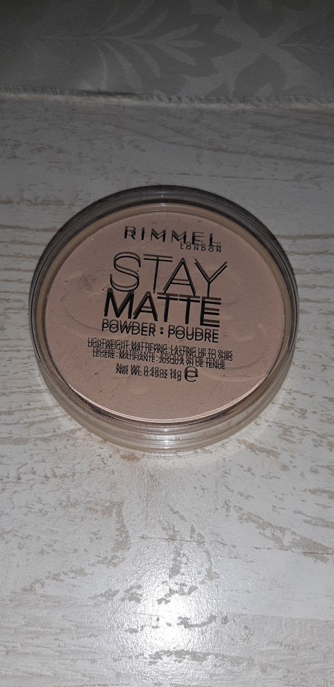 RIMMEL puder matujący