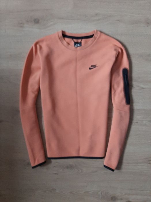 4  брендовых свитшота по цене одного