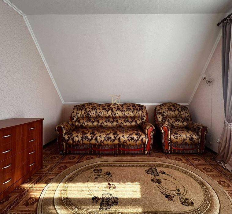 Продам теплий будинок 210кв, 3 спальні, камін, вихід до річки Осокорки