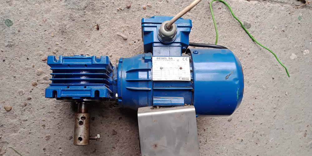 Zestaw Przekładnia reduktor z silnikiem