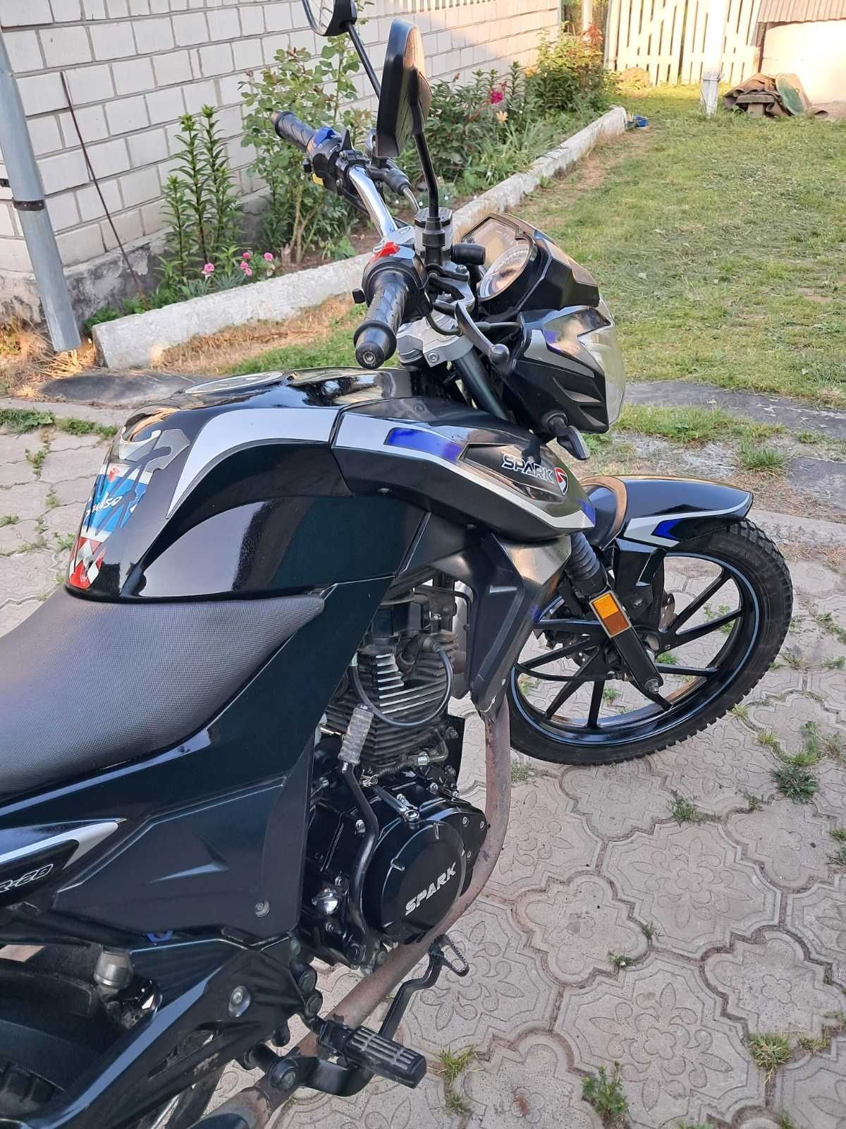 Мотоцикл Spark 200 r28