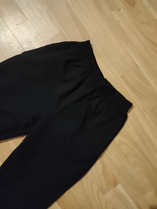 Продам черные спортивные штаны весна -осень женская новая р S-44