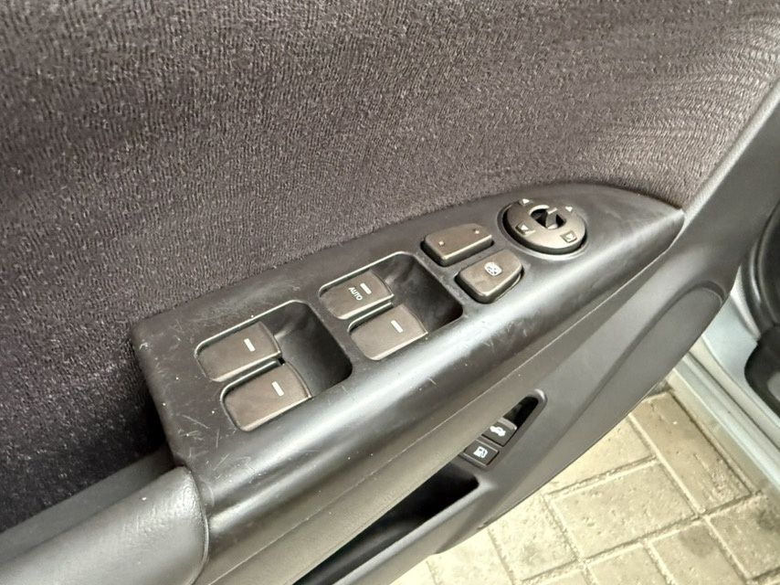 Продам Hyndai Sonata 2.0i automat 2008