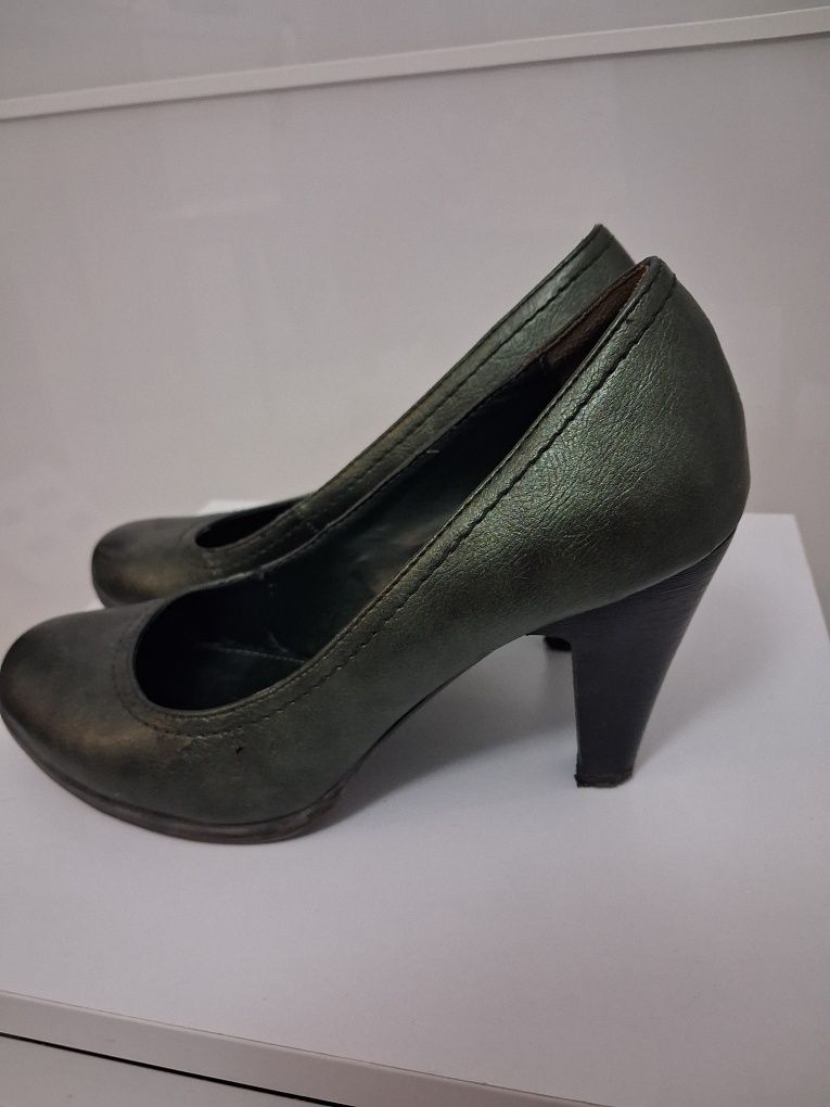 Buty na obcasie Daichmann 38