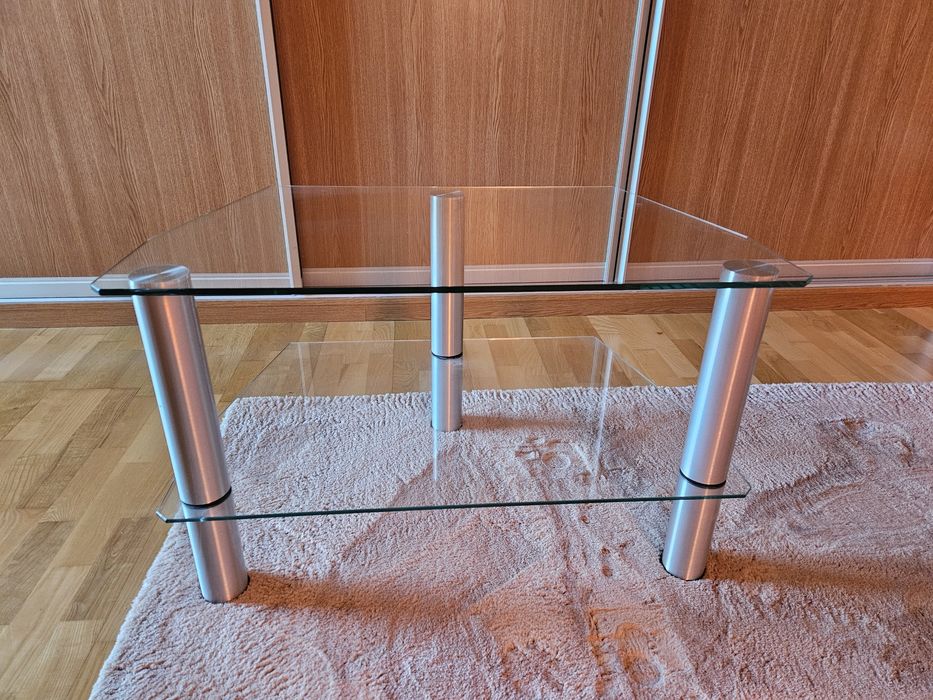 Stolik szklany pod telewizor