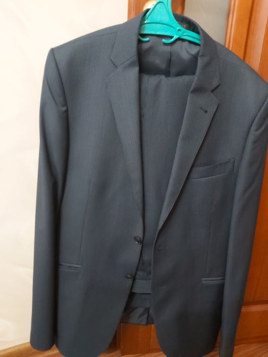Костюм чоловічий класичний синій М-L