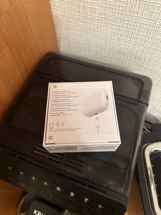 Продаю Apple AirPods Pro 2 USB-C нові запаковані