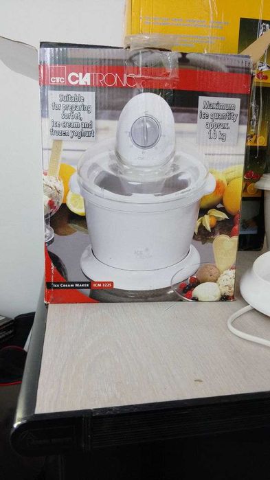 Мороженица Clatronic ICM 3225