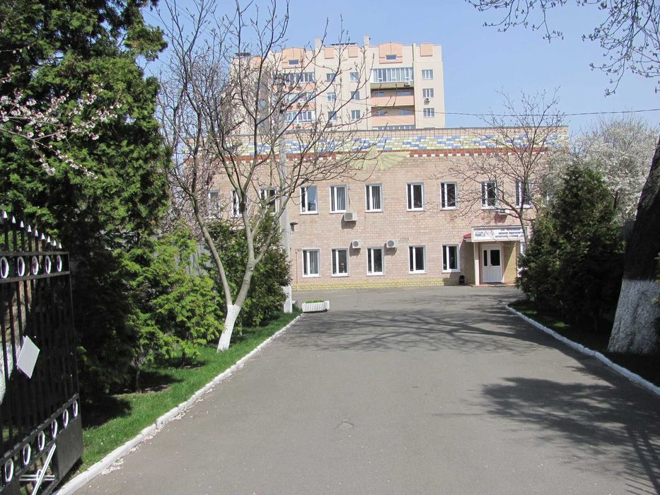 Продається комплекс приміщень.