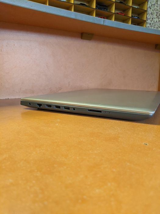 Lenovo 15.6 Хороший стан/AMD A4/Radeon 530 2gb/RAM 8/Бат 2год/ HDD 500