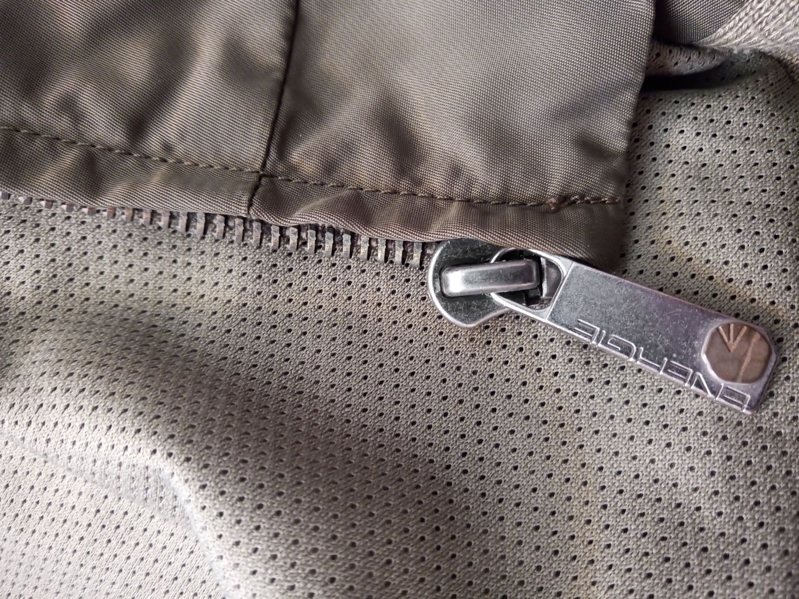 Kurtka wiosenna wiatroszczelna khaki Uniseks rozm.M/ L