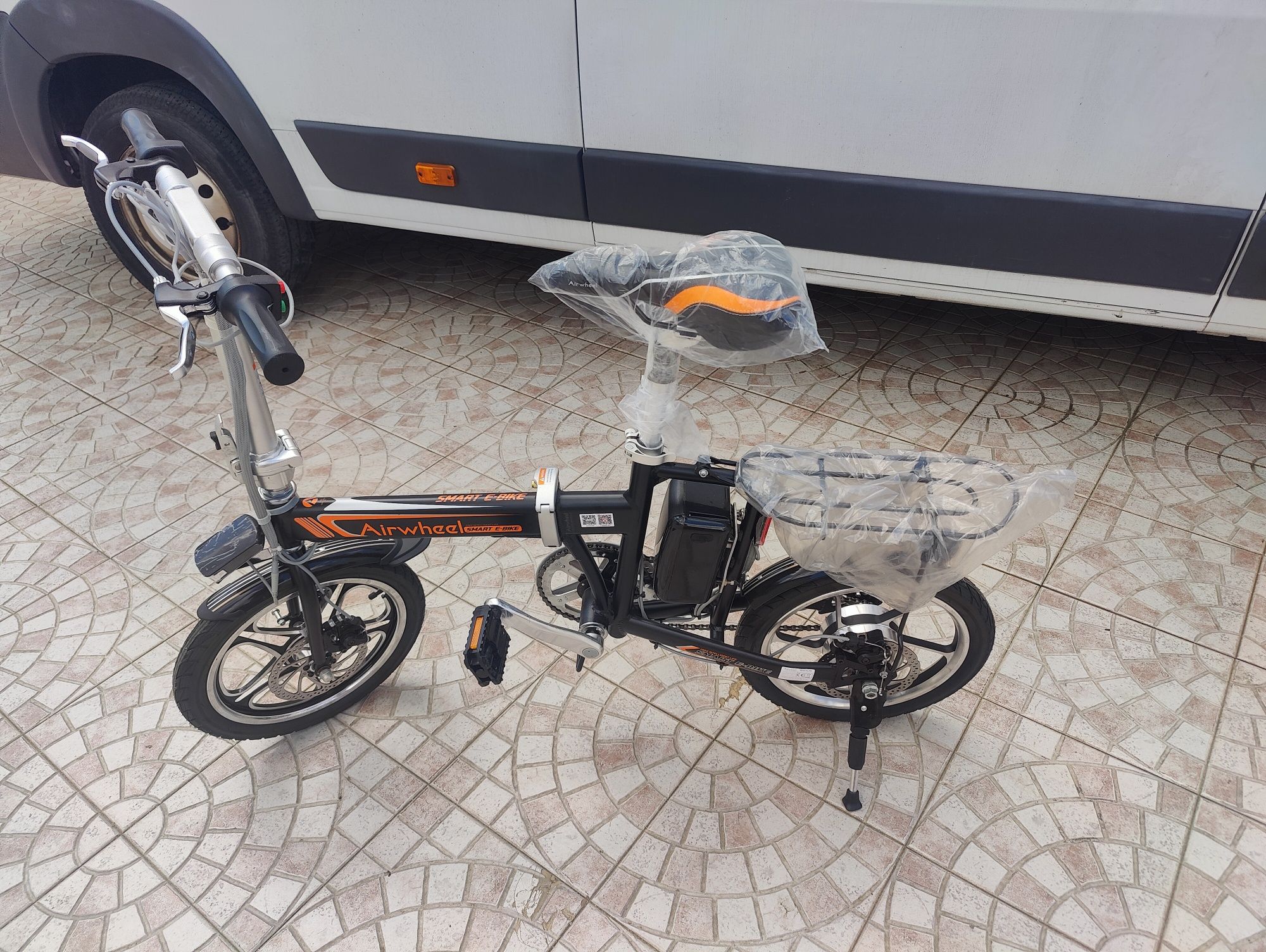 Bicicleta elétrica dobrável Airwheel (Nova)