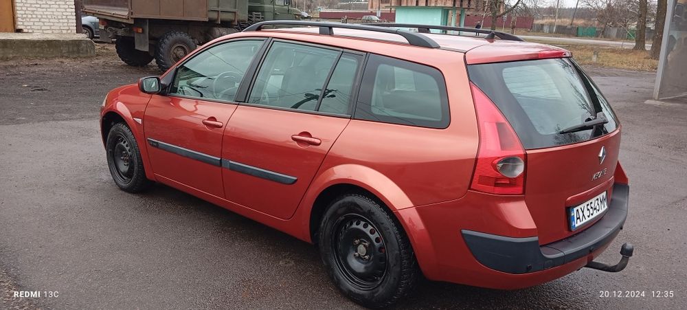 Рено Меган 2 .1.6 бензин