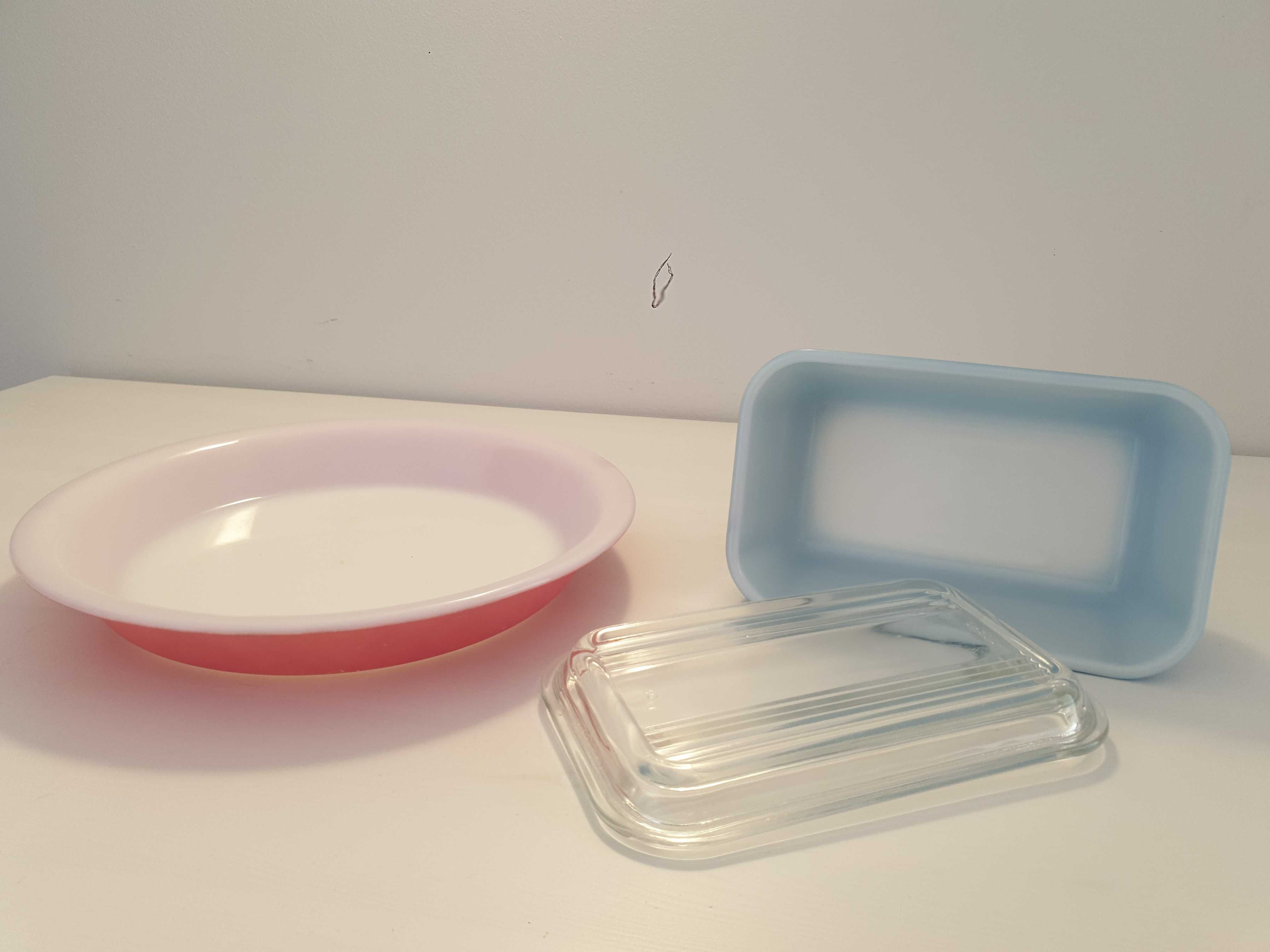 Pratos Primary Colours Pyrex vintage meados do século azul  vermelho