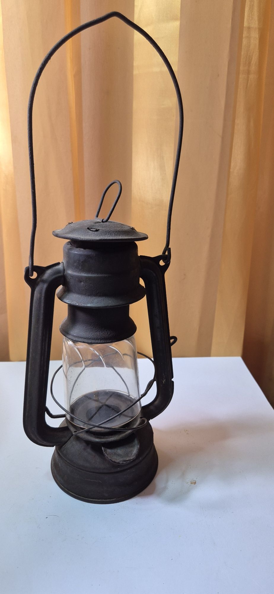 Stara lampa naftowa Jupiter starocia PRL