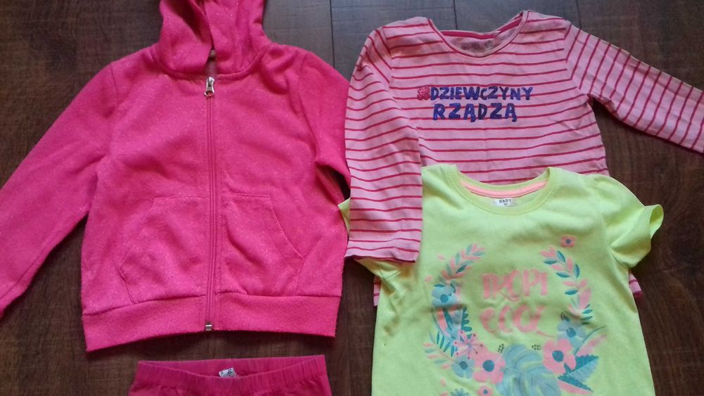 Komplet ubranek 98/104