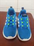Ténis Adidas tamanho 25