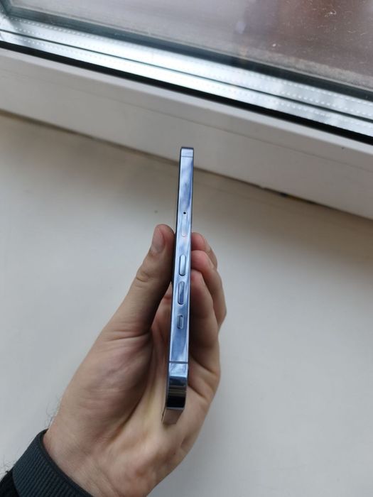 Продам Iphone 13 pro