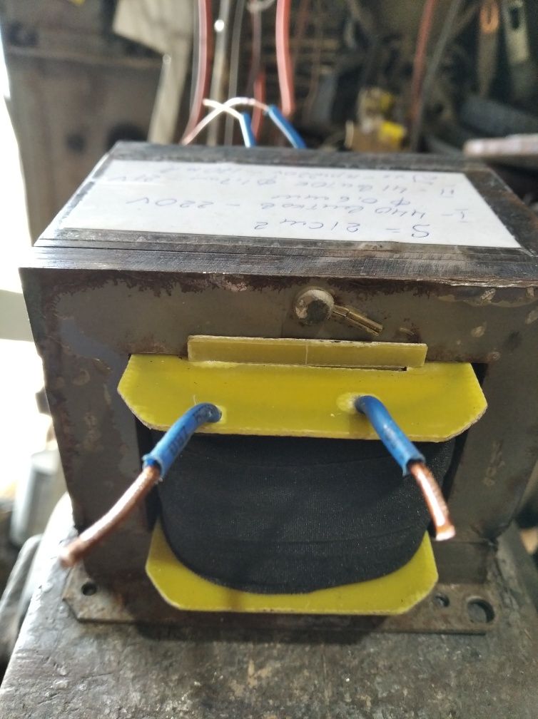 Продам трансформатор, знижувальний.