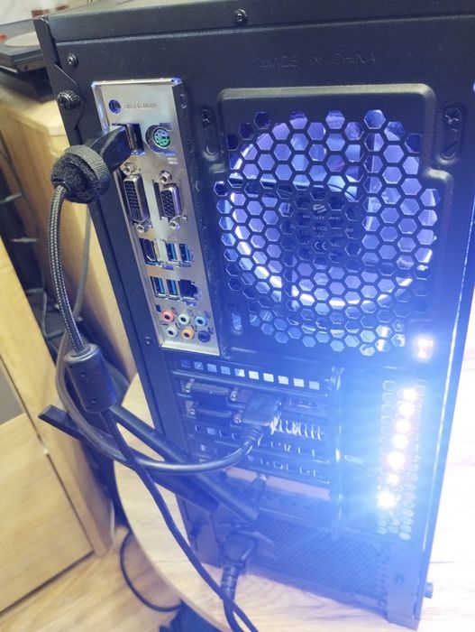 Komputer do gier (Ryzen 5 2600, GTX1060 6GB, 16GB RAM, SSD)