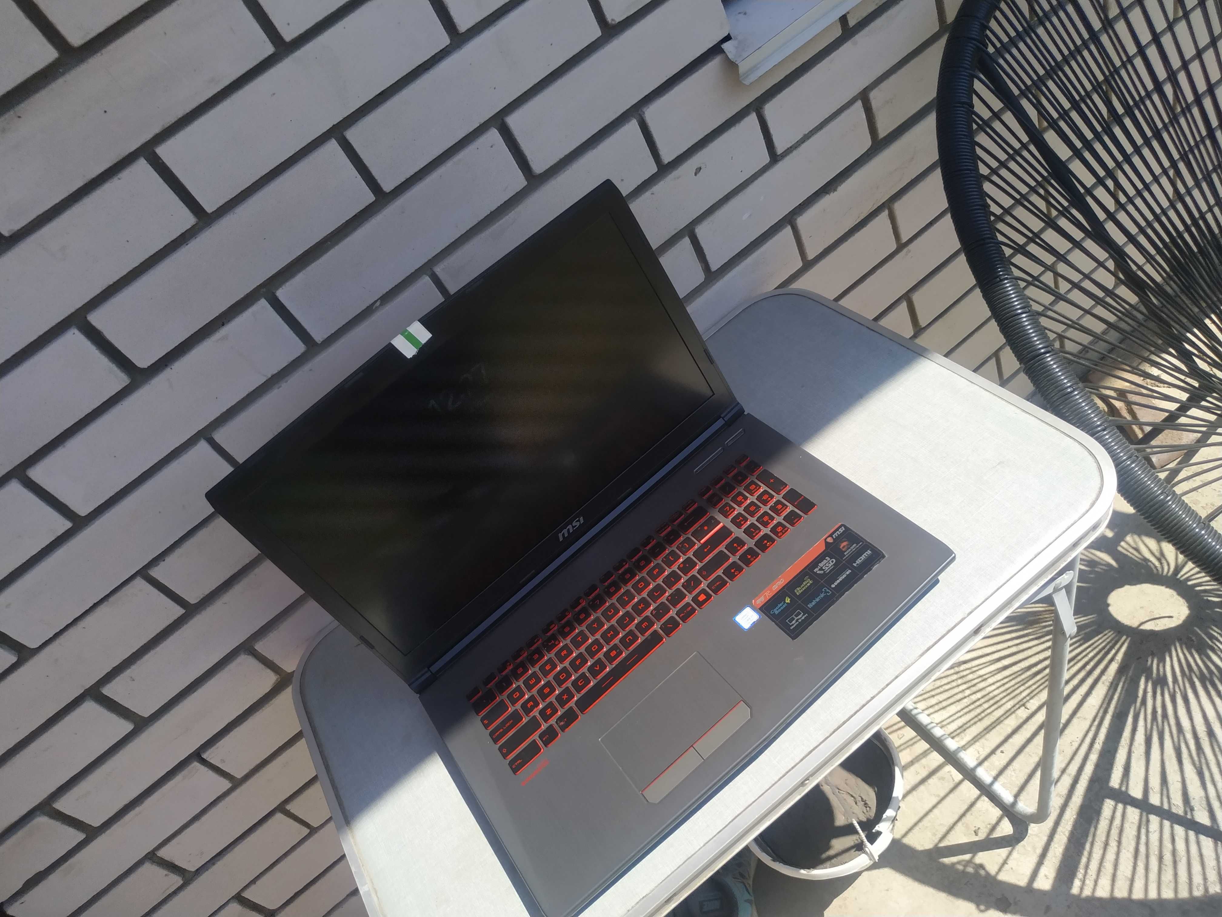 Ноутбук "Msi Apache"