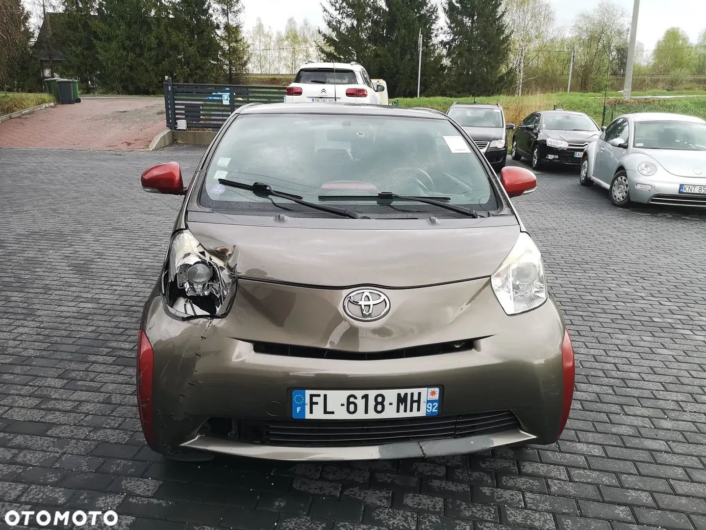 Toyota iQ OKAZJA Toyota IQ 1,0 VTI 2011R KLIMA 4osobowy 137000km
